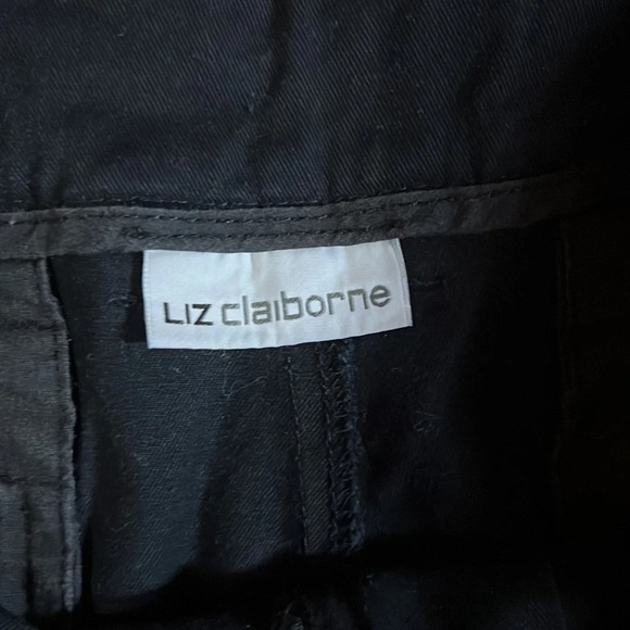 Liz Claiborne black like new shorts - Picture 2 of 4